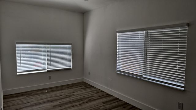 111 NE 45 Street, Oakland Park, FL 33334