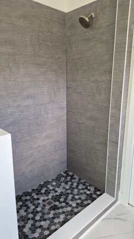 111 NE 45 Street, Oakland Park, FL 33334