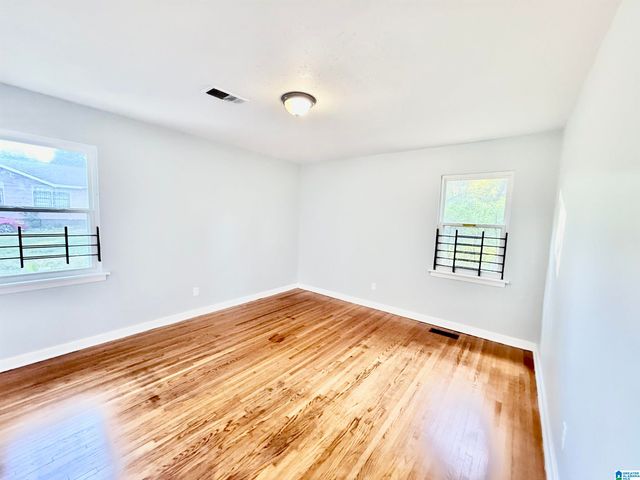8512 N 2ND AVENUE N, Birmingham, AL 35206