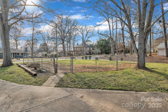 528 Mitchell Avenue, Salisbury, NC 28144