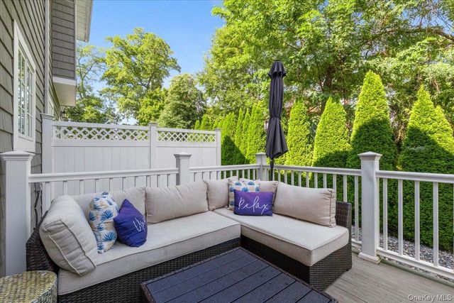 30 Hidden Ridge Court, Scarsdale, NY 10583