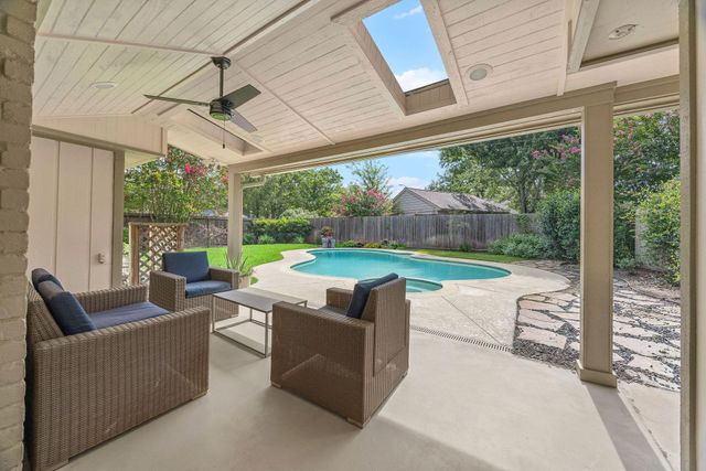 2754 Kismet Lane, Houston, TX 77043