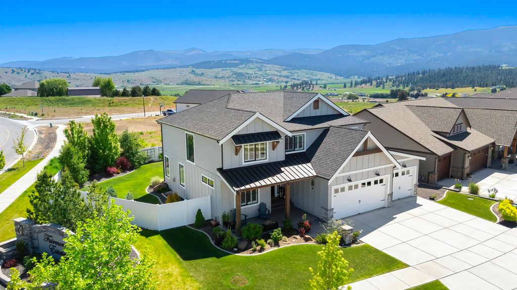 2309 S Fairmont Estates Dr, Greenacres, WA 99016