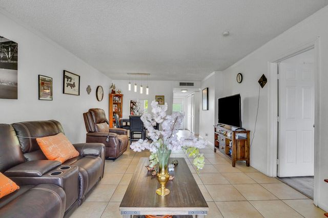 5830 NW 64th Avenue 310, Tamarac, FL 33319