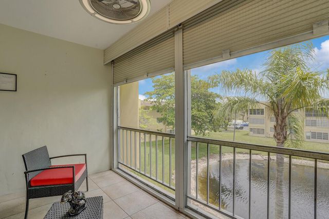 5830 NW 64th Avenue 310, Tamarac, FL 33319
