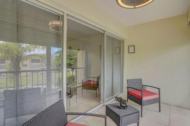 5830 NW 64th Avenue 310, Tamarac, FL 33319