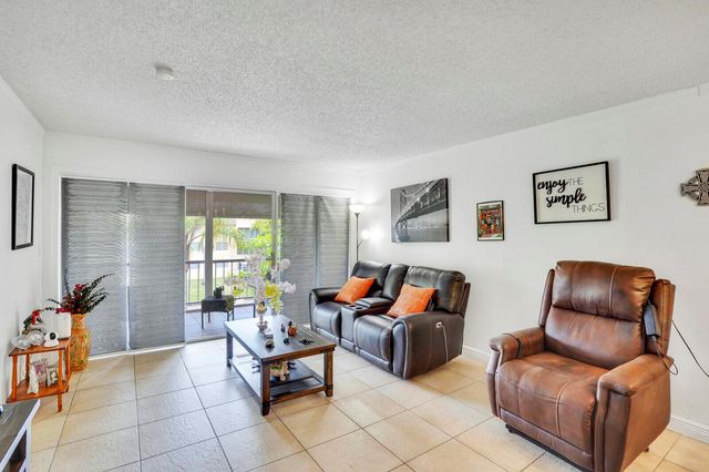 5830 NW 64th Avenue 310, Tamarac, FL 33319