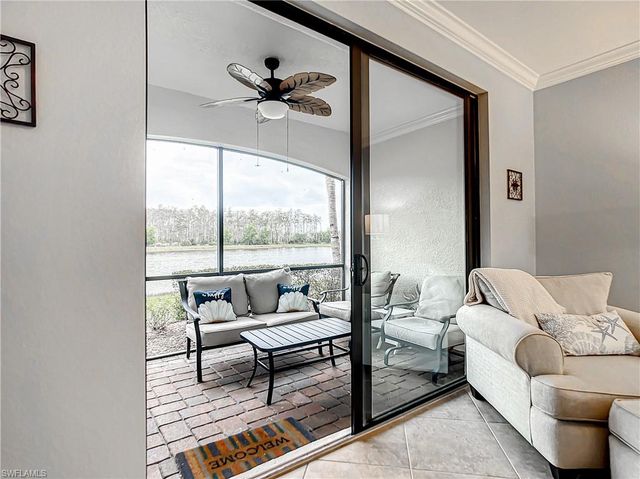 9554 TREVI CT # 4715, Naples, FL 34113