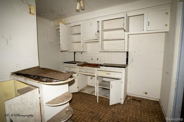 13449 Greiner Street, Detroit, MI 48205