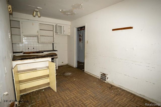 13449 Greiner Street, Detroit, MI 48205