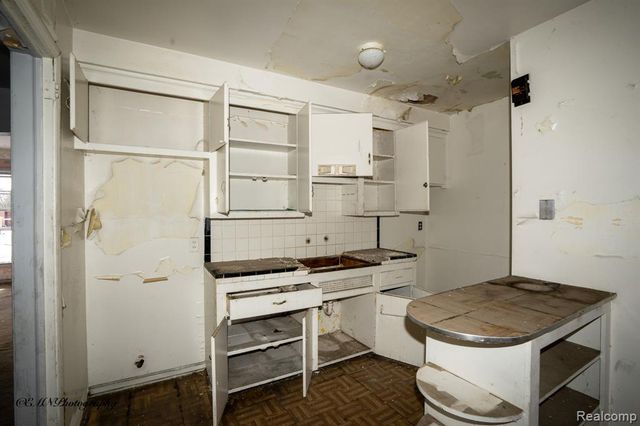 13449 Greiner Street, Detroit, MI 48205