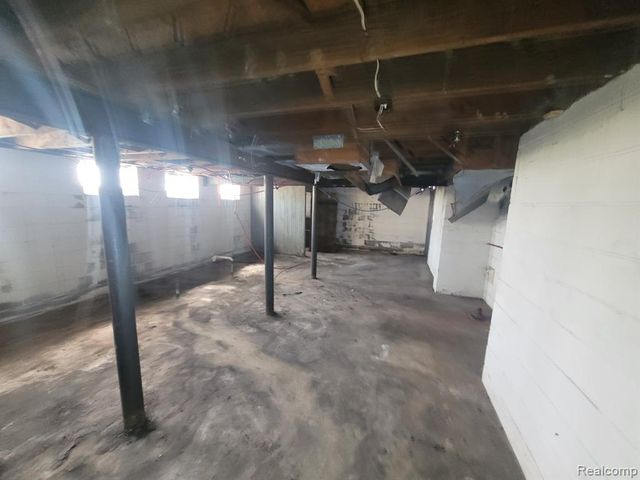 13449 Greiner Street, Detroit, MI 48205