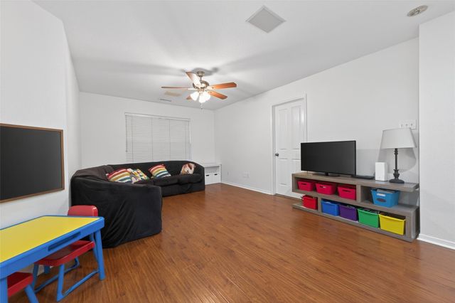 42 W Gaslight Place, The Woodlands, TX 77382