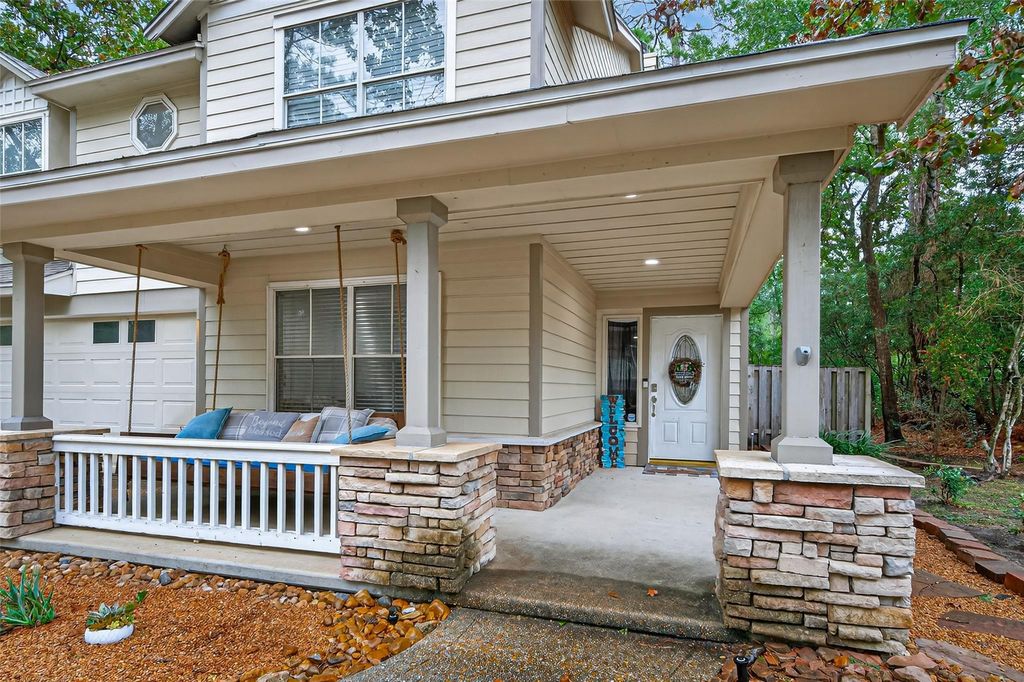 42 W Gaslight Place, The Woodlands, TX 77382