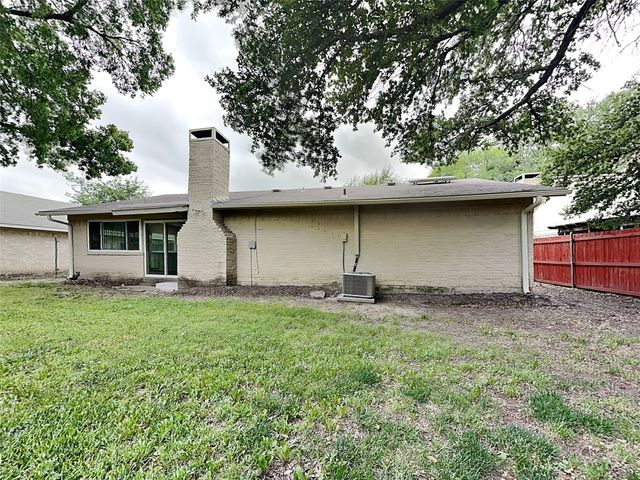 829 Via Valencia, Mesquite, TX 75150