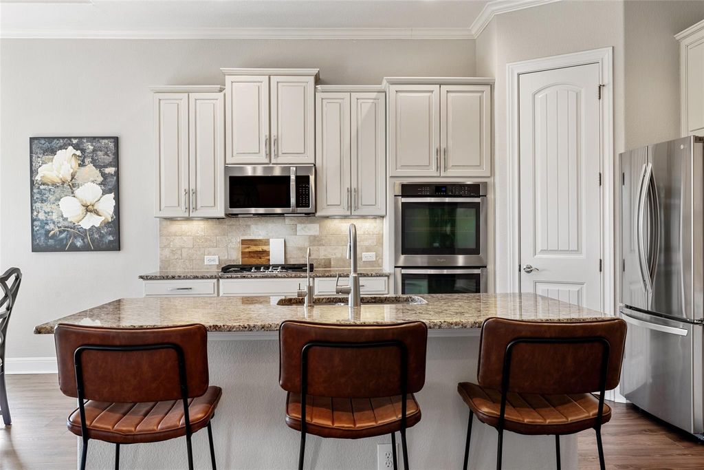 5421 Coral Bean CV, Spicewood, TX 78669