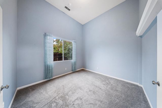 8809 Coral Berry Way, Elk Grove, CA 95624