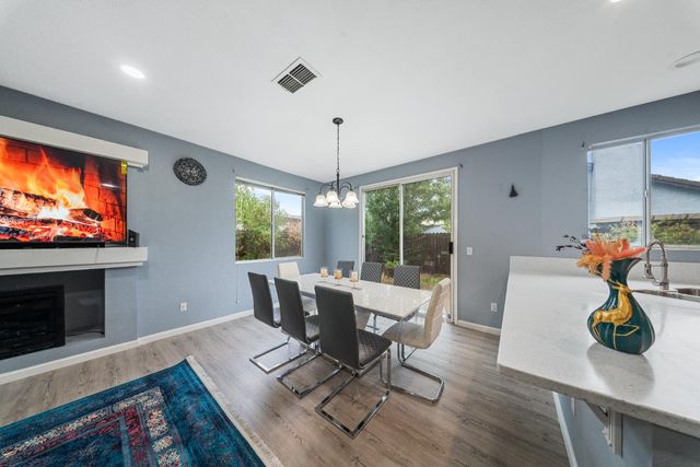 8809 Coral Berry Way, Elk Grove, CA 95624