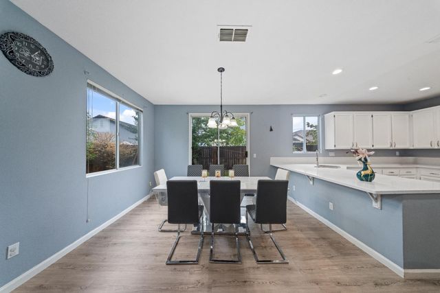 8809 Coral Berry Way, Elk Grove, CA 95624