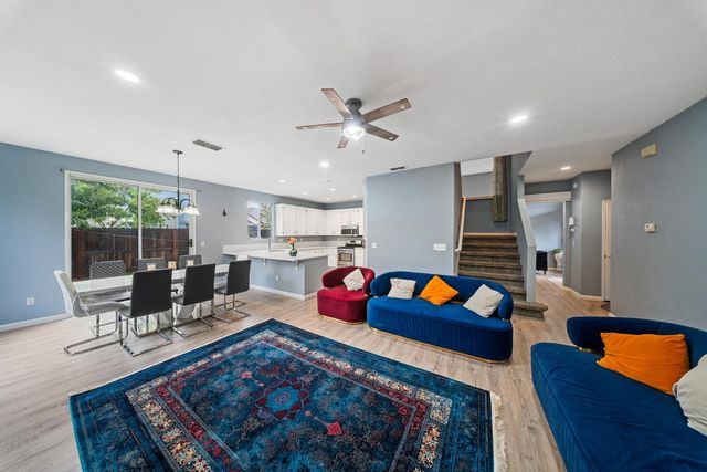 8809 Coral Berry Way, Elk Grove, CA 95624