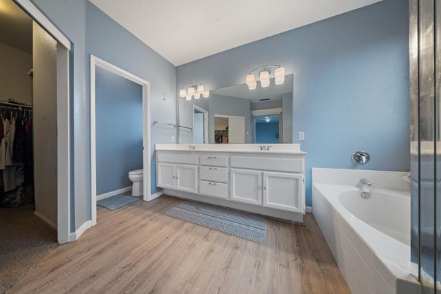 8809 Coral Berry Way, Elk Grove, CA 95624