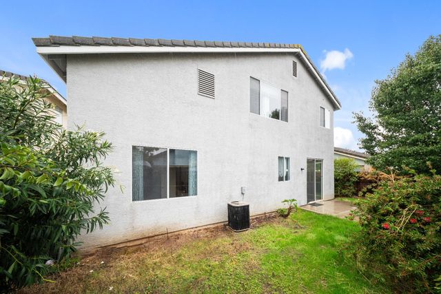 8809 Coral Berry Way, Elk Grove, CA 95624