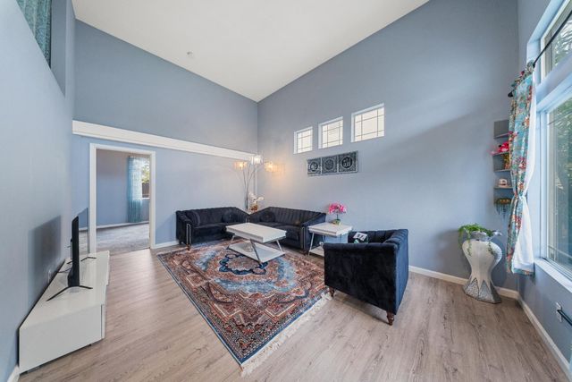 8809 Coral Berry Way, Elk Grove, CA 95624