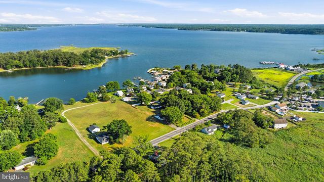 8841 BROOMES ISLAND RD, Broomes Island, MD 20615