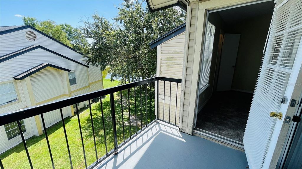 Image 6 of property listing at 1932 LAKE ATRIUMS CIRCLE 74, Orlando, FL 32839