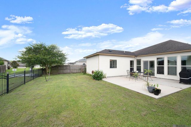 1275 Madrid Ave, St Gabriel, LA 70776