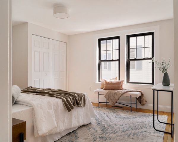 10 Washington Ave. 2, Waltham, MA 02453