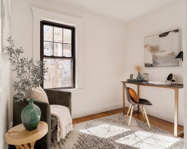 10 Washington Ave. 2, Waltham, MA 02453