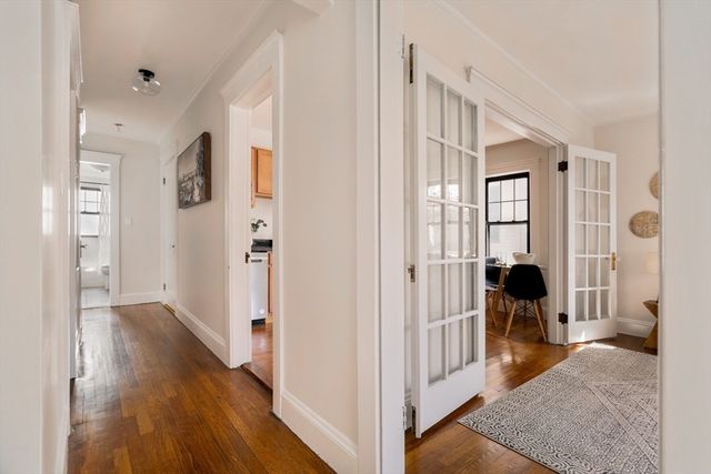 10 Washington Ave. 2, Waltham, MA 02453