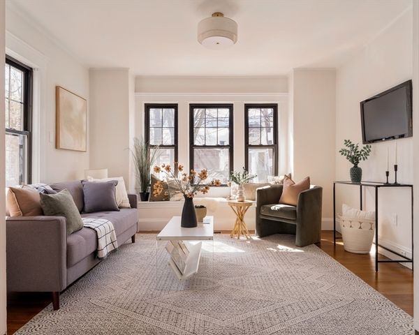 10 Washington Ave. 2, Waltham, MA 02453