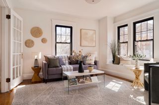 10 Washington Ave. 2, Waltham, MA 02453