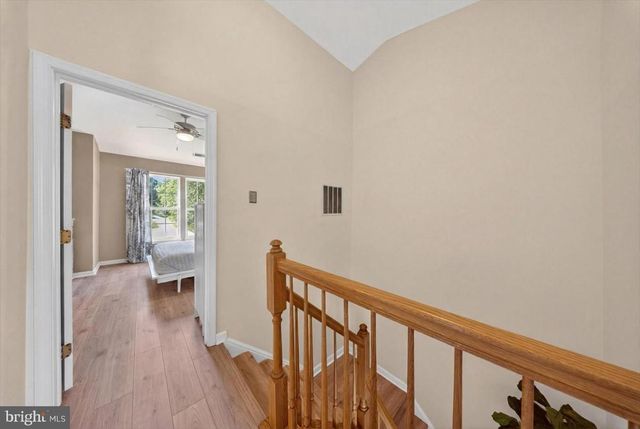 111 W NEWTOWN PL, Newark, DE 19702