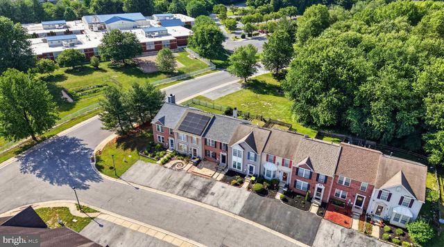111 W NEWTOWN PL, Newark, DE 19702