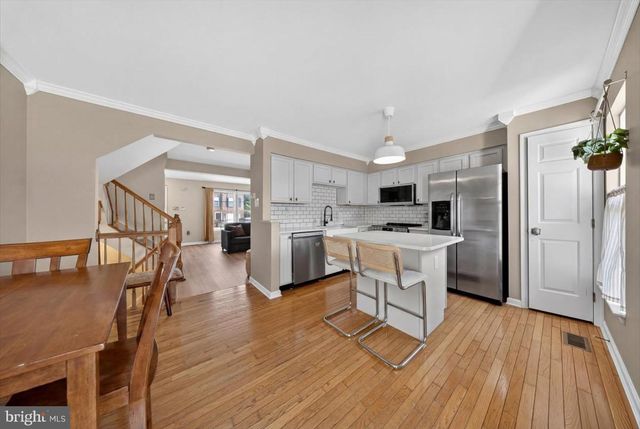 111 W NEWTOWN PL, Newark, DE 19702