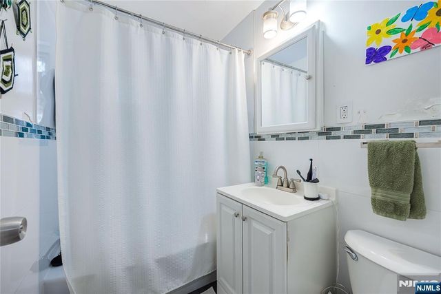 120 32nd Street 2B, Union City, NJ 07087