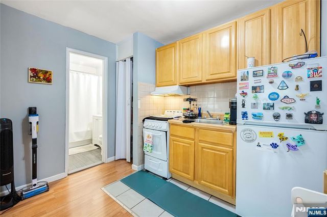 120 32nd Street 2B, Union City, NJ 07087