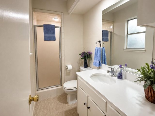 5810 Fairdale Lane, Houston, TX 77057