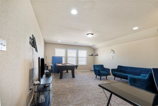 221 Monahans DR, Georgetown, TX 78628