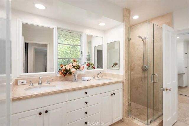3969 Longridge, Studio City, CA 91604