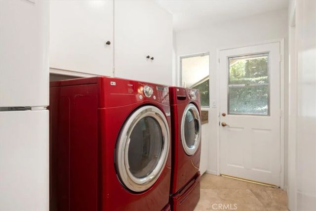 3969 Longridge, Studio City, CA 91604