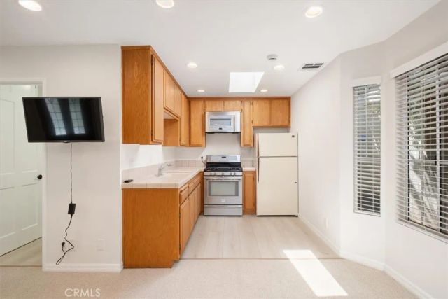3969 Longridge, Studio City, CA 91604