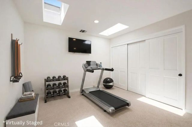 3969 Longridge, Studio City, CA 91604