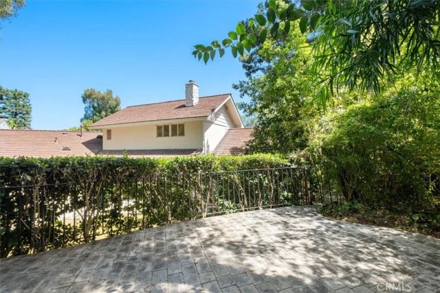 3969 Longridge, Studio City, CA 91604