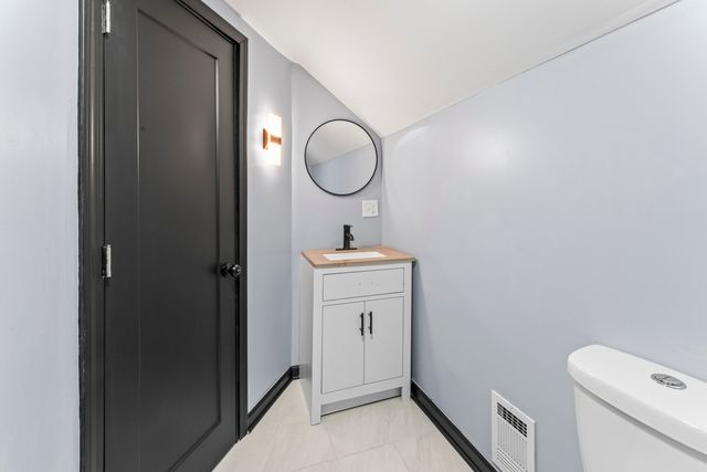 47 48th Avenue, Bellwood, IL 60104