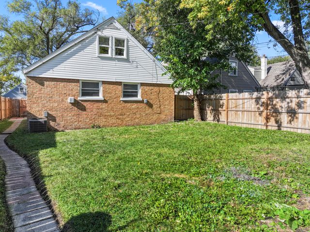 47 48th Avenue, Bellwood, IL 60104