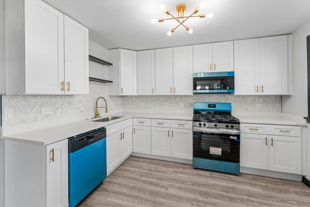 47 48th Avenue, Bellwood, IL 60104